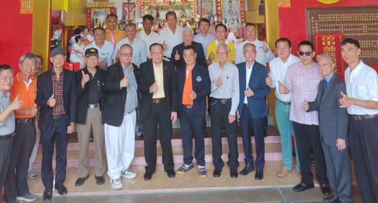 มูลนิธิหวางต้าเซียน จัดพิธีบำเพ็ญกุศลเทกระจาด