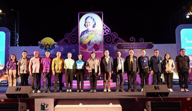 วช. ร่วม จ.สุราษฏร์ธานี นำนวัตกรรมโดรนส่งเสริมมรดกทางวัฒนธรรมและการท่องเที่ยว ในงานประเพณีชักพระ และแข่งเรือยาว จ.สุราษฎร์ธานี ประจำปี 2568