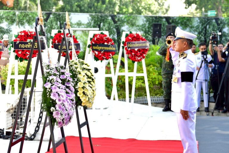 เนื่องในวันที่ระลึกทหารอาสาสงครามโลกครั้งที่ 1 ประจำปี 2568 พระบาทสมเด็จพระเจ้าอยู่หัว ทรงพระกรุณาโปรดเกล้าโปรดกระหม่อม ให้ พลเอก ไพบูลย์  คุ้มฉายา องคมนตรี เป็นผู้แทนพระองค์วางพวงมาลา ณ อนุสาวรีย์ทหารอาสาสงครามโลกครั้งที่ 1 บริเวณสนามหลวง