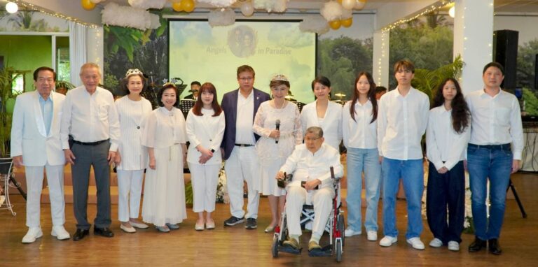 อลังการงานปีใหม่ “Angels in Paradise” ปีที่ 18 รวมพลังมิตรภาพสายสังคม–ธุรกิจ ใต้ร่มพระบารมี น้อมเสด็จสู่สวรรคาลัย
