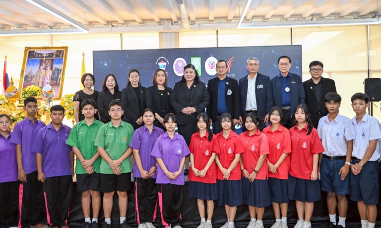 วช. ร่วมสมาคมกีฬาเครื่องบินจำลองฯ พัฒนาสมรรถนะเยาวชนด้วยโปรแกรมออกแบบโดรนแปรอักษร เตรียมแข่งขันชิงถ้วยพระราชทาน ปี 2569